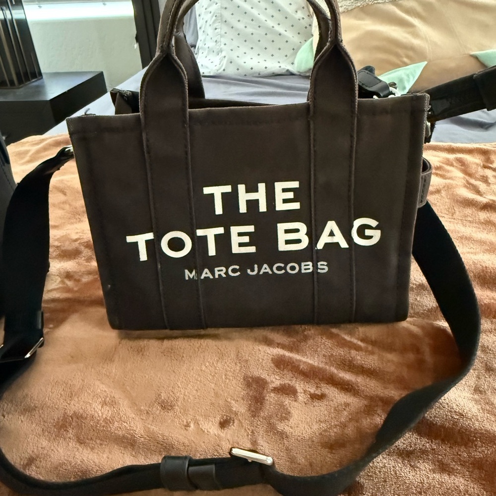 Marc Jacobs Black Messenger Bag